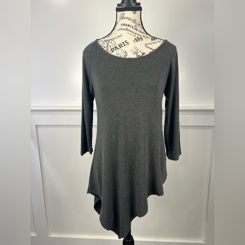 Joan Vass Gray Asymmetrical 3/4 Sleeve Top